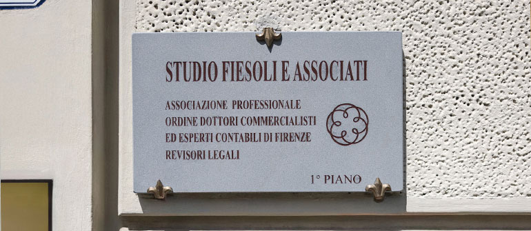via varchi 3 firenze